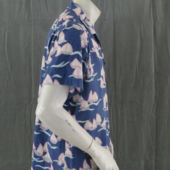 Vintatge Hawaiian Shirt - Pink and Blue Sailboats by Hilo Hattie - Men's XL - Picture 9 of 11